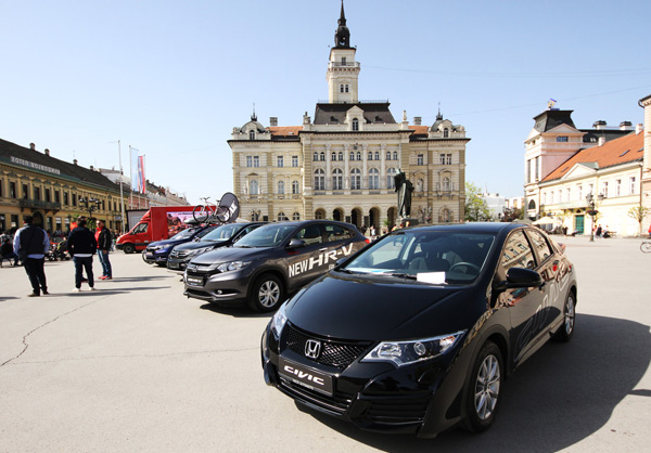 Honda CR-V na startu 23. Novosadskog polumaratona