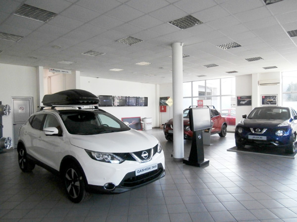 Nissan-LF Auto centar - U petak, 13. maja Nissan po specijalnim cenama