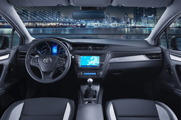 Novi Toyota Avensis s dizel motorom po ceni benzinca
