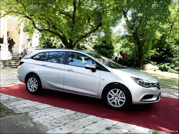 Nova Opel Astra Sports Tourer stigla u Srbiju (FOTO)