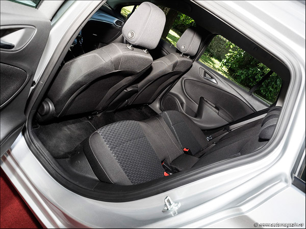 Nova Opel Astra Sports Tourer stigla u Srbiju (FOTO)