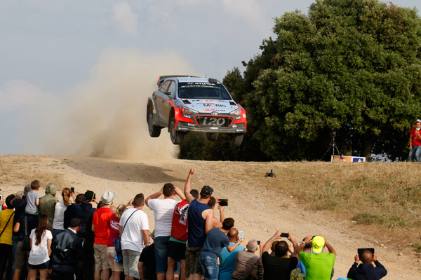 Rally Italia Sardegna 2016 - Neuville povećava vođstvo