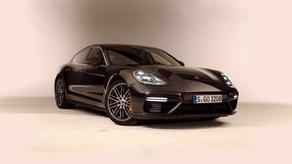 Nova Porsche Panamera - prve (ne)zvanične fotografije