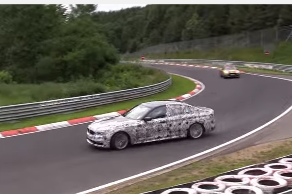 Novi BMW serije 5 (G30) brusi asfalt na Nordschleifeu (VIDEO)