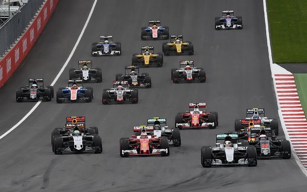 F1 VN Austrije 2016 - Hamilton pobednik haotične trke!