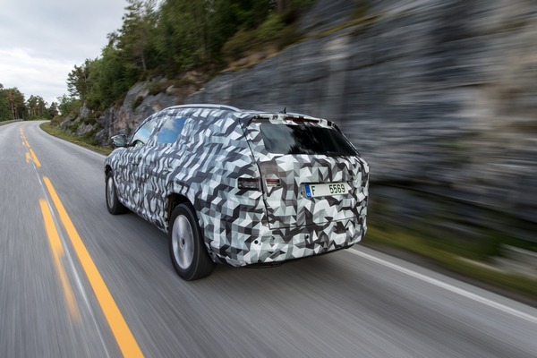 Škoda Kodiaq na novim fotografijama + VIDEO