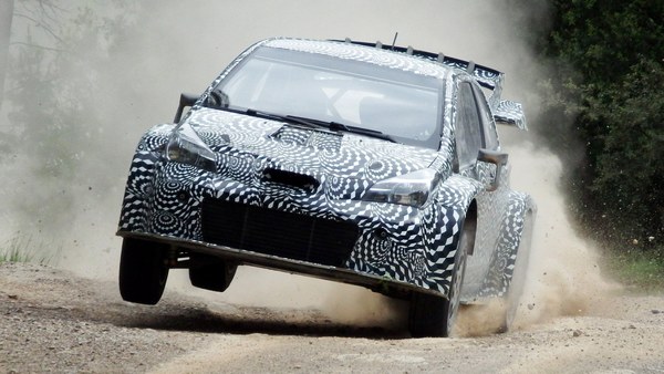 Video: Tommi Makinen testira Toyotu Yaris WRC 2017