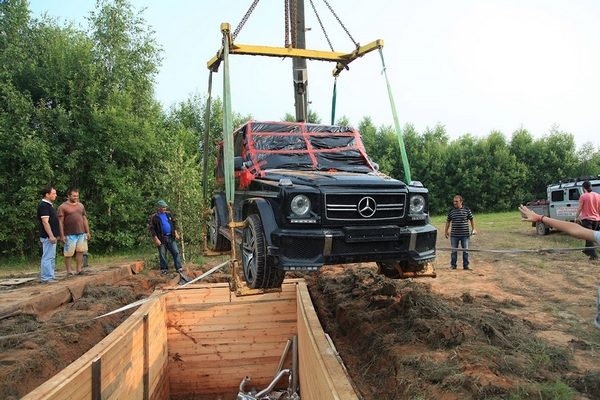 I ovo može u Rusiji - Mercedes-Benz G500 kao bunker (FOTO)