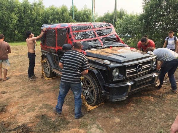 I ovo može u Rusiji - Mercedes-Benz G500 kao bunker (FOTO)