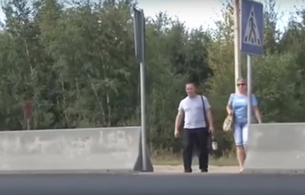 Pogledajte kako Rusi pokušavaju da uspore saobraćaj (VIDEO)
