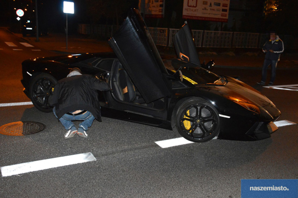 Nećete verovati šta je uradio vozač Lamborghini Aventadora (FOTO)