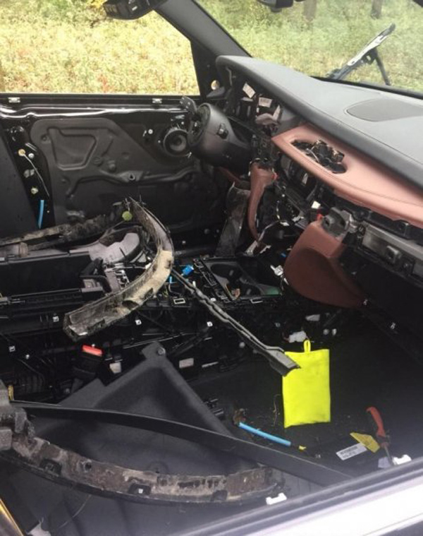 Vlasnik ovog BMW-a X5 ostao je zatečen - pogledajte zašto (FOTO)