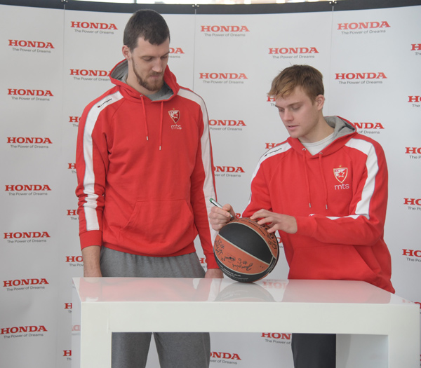 Honda i KK Crvena zvezda udruženim snagama do novih trofeja