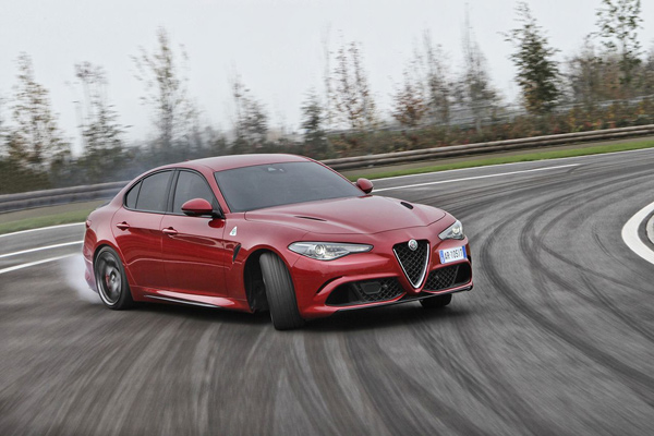Top Gear proglasio Alfa Romeo Giulia Quadrifoglio za “Automobil godine”