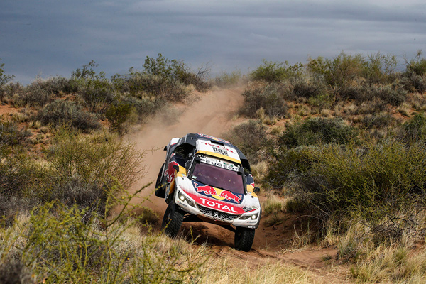 Dakar 2017: 1-2-3 pobeda za Peugeot 3008 DKR, Peterhansel rekorder!