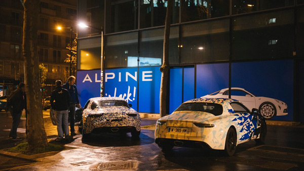 Alpine A120 na ulicama Pariza
