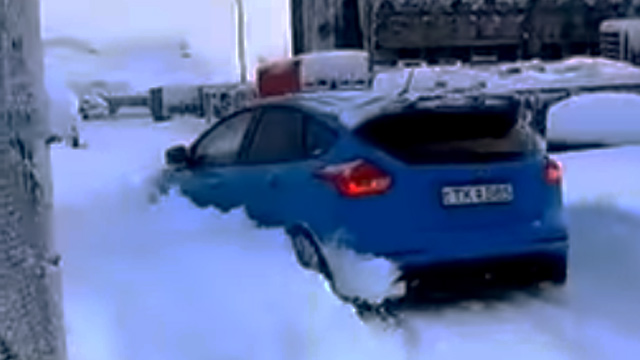 Ford Focus RS kao grtalica za sneg? Zašto da ne! (VIDEO)