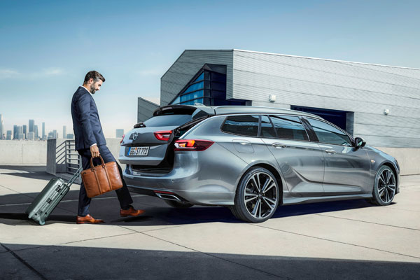Nova Opel Insignia Grand Sport i Sports Tourer - dinamična, prostrana, inovativna