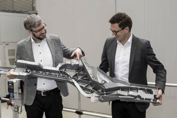 Novi Audi A8 (2018) - otkrivanje počinje, pokazan skelet (FOTO)