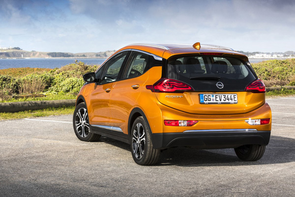 Elektroautomobil: Opel Ampera-e početna cena 39.330 evra 