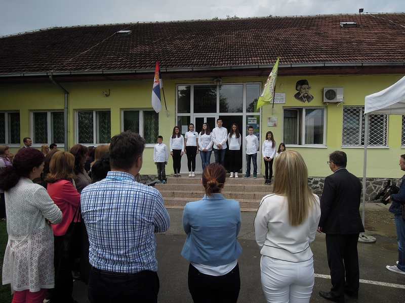 Učenici osnovne škole iz Kraljeva u programu saobraćajne edukacije kompanije Volvo Trucks