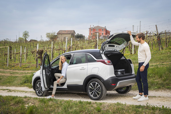 Opel Crossland X: Moderan gradski stil sa „cool“ SUV stavom