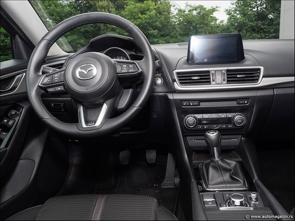Testirali smo: Mazda3 Sport 1.5 Skyactiv-D