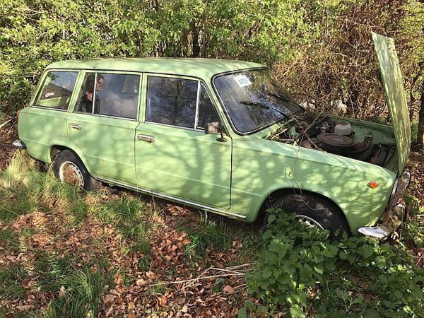 Šokiraćete se, kada vidite kakvu Ladu su pronašli u šiblju u Nemačkoj (FOTO)