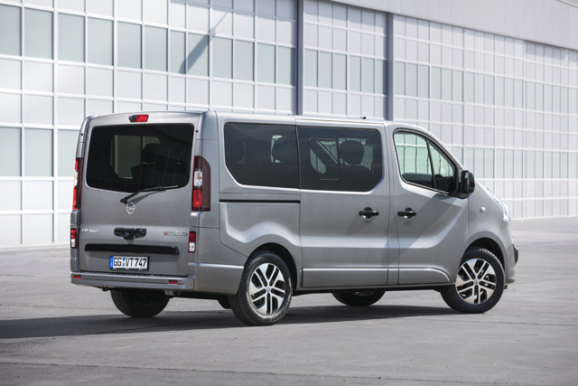 Funkcionalni, komforni, svestrani: Novi Opel Vivaro Tourer i Vivaro Combi+ 