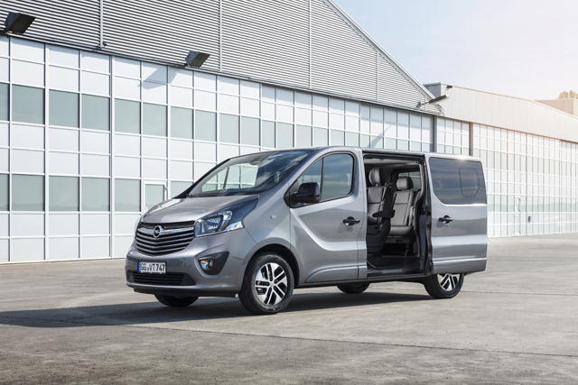 Funkcionalni, komforni, svestrani: Novi Opel Vivaro Tourer i Vivaro Combi+ 