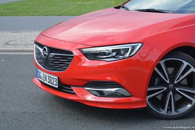 Testirali smo: Opel Insignia Grand Sport 2.0 Turbo 4x4 (FOTO)