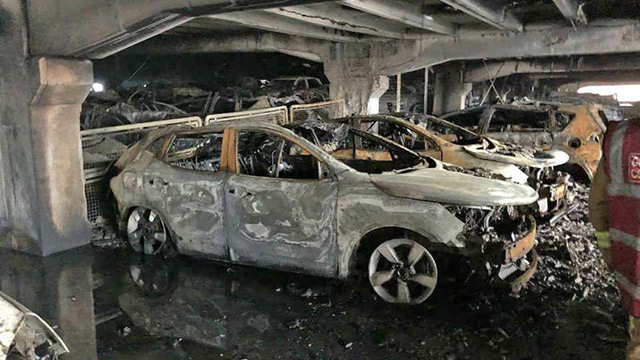 U Britaniji na parkingu izgorelo 1.400 automobila! Šta se dogodilo? (FOTO)