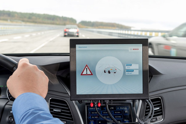 Bosch, Vodafone i Huawei omogućavaju pametnim automobilima da međusobno komuniciraju