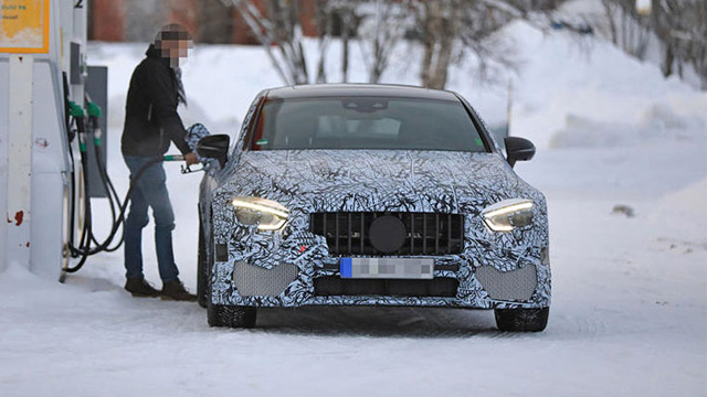 Mercedes-AMG GT sa četvoro vrata spreman za Ženevu - špijunske fotografije