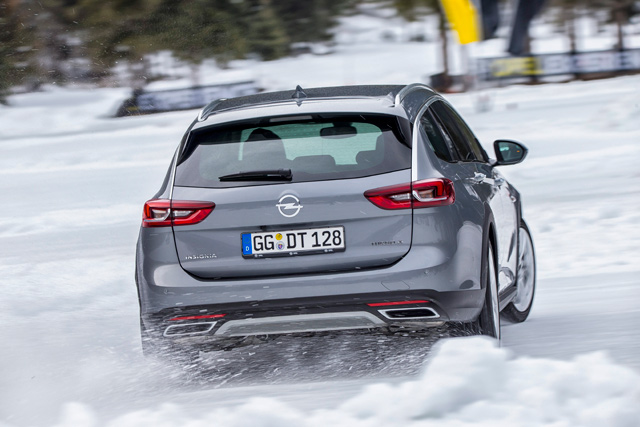 Gospodar vrhunske trakcije: Opel Insignia Country Tourer sa visokotehnološkim pogonom na sve točkove