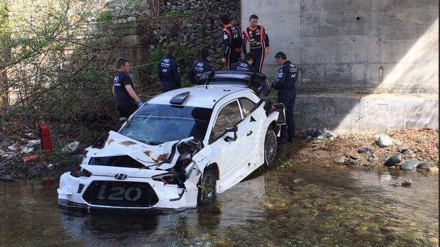 Rally Corsica 2018 - Neuville na testovima završio u potoku (FOTO)