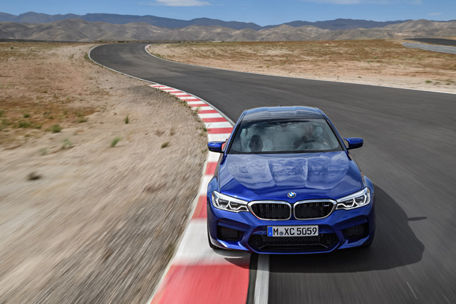 BMW M5 proglašen automobilom sa najboljim performansama na svetu za 2018. godinu