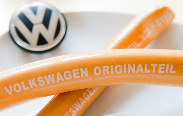Najprodavaniji proizvod Volkswagena nisu automobili, već kobasice! (FOTO)