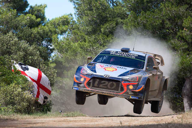 Rally Italia Sardegna 2018 - Mikkelsena izdala tehnika, vodi Ogier