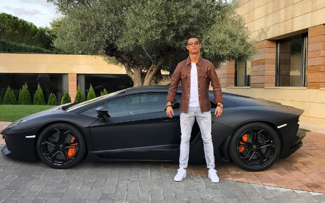 Šta to Cristiano Ronaldo ima u garaži - on želi moć i na ulici (FOTO)