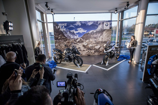 U novom BMW Motorrad salonu premijerno predstavljen BMW R 1250 GS