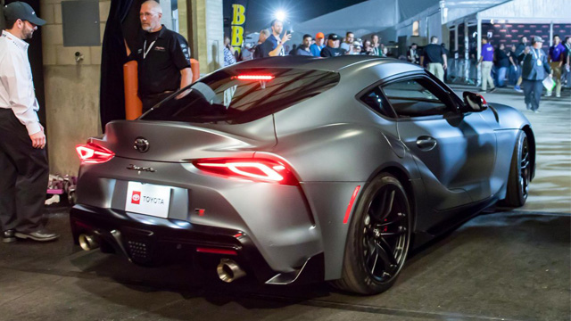 Prva proizvedena Toyota Supra prodata za neverovatnu sumu (FOTO)