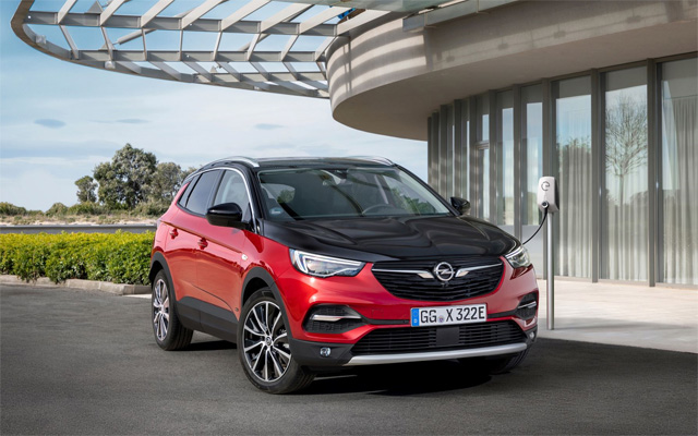 U potpunosti napunjen: Opel Grandland X plug-in hibrid sa pogonom na svim točkovima 