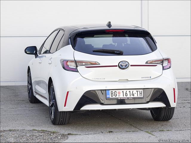 Testirali smo: Toyota Corolla 1.8 Hybrid - zbogom dizelu!