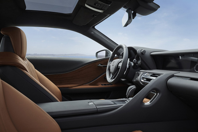 Lexus LC Limited Edition (2020) - Spaja klasičnu paletu boja s pionirskim dizajnom
