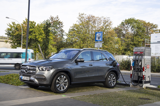 Mercedes-Benz GLE 350 de 4MATIC i GLC 300 e 4MATIC: Novi hybridi treće generacije