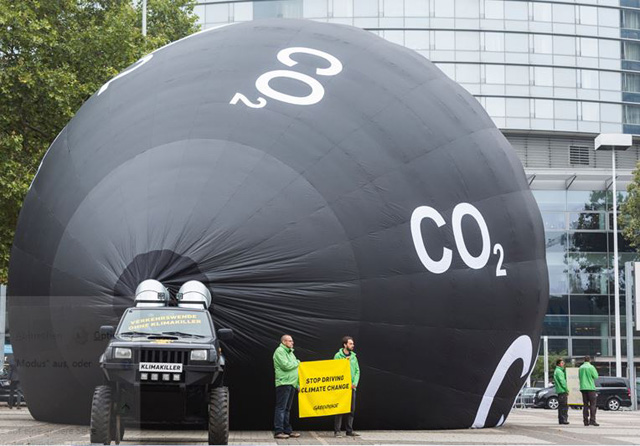 IAA Frankfurt 2019 pod paljbom kritika - demonstracije obeležile izložbu