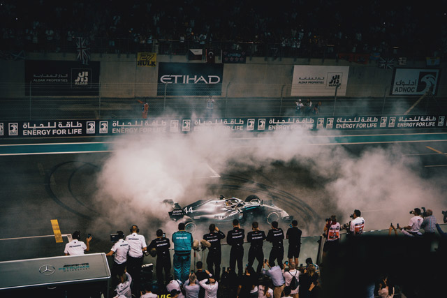 F1 Abu Dhabi 2019 - Hamilton pobednik, Ferrari mora da plati masnu kaznu