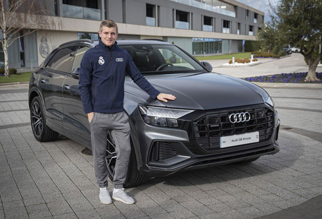 Fudbaleri Real Madrida preuzeli nove automobile - za koji auto se odlučio Luka Jović?