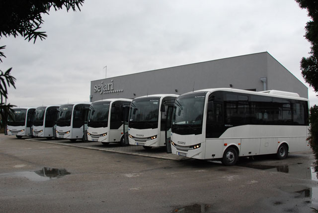 Novi Isuzu midibusi za Autoprevoz Čačak